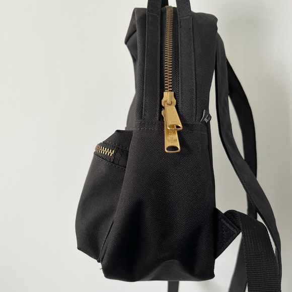 Herschel mini nova backpack - Picture 3 of 9